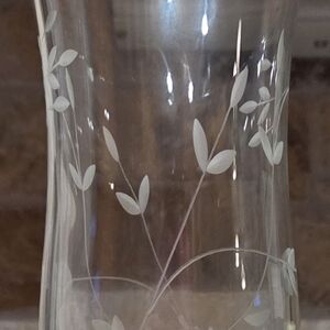 Elegant Clear Glasses with Etched Leaf Design